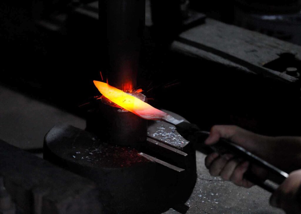 Yu Kurosaki making Japanese knife